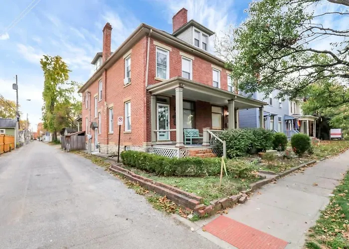 Housepitality - Harrison Mansion - Great Location Holiday home *