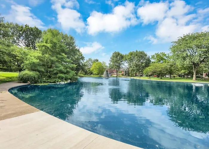 Housepitality - Harrison Mansion - Great Location Holiday home *